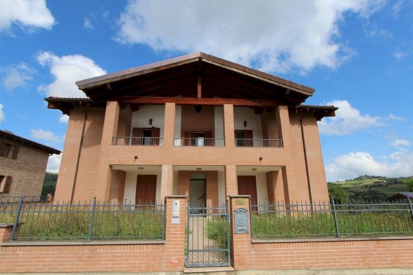 casa indipendente in affitto a Valsamoggia in zona Savigno