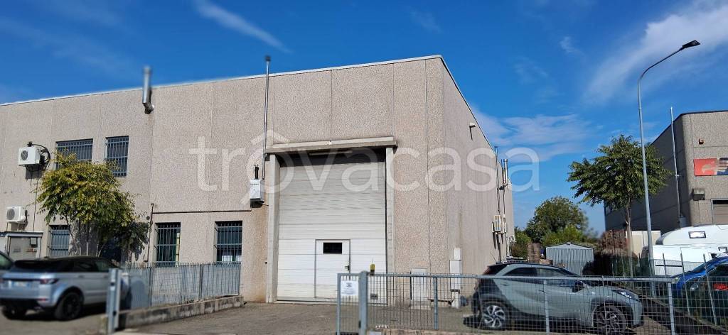 locale commerciale in affitto a Valsamoggia in zona Bazzano