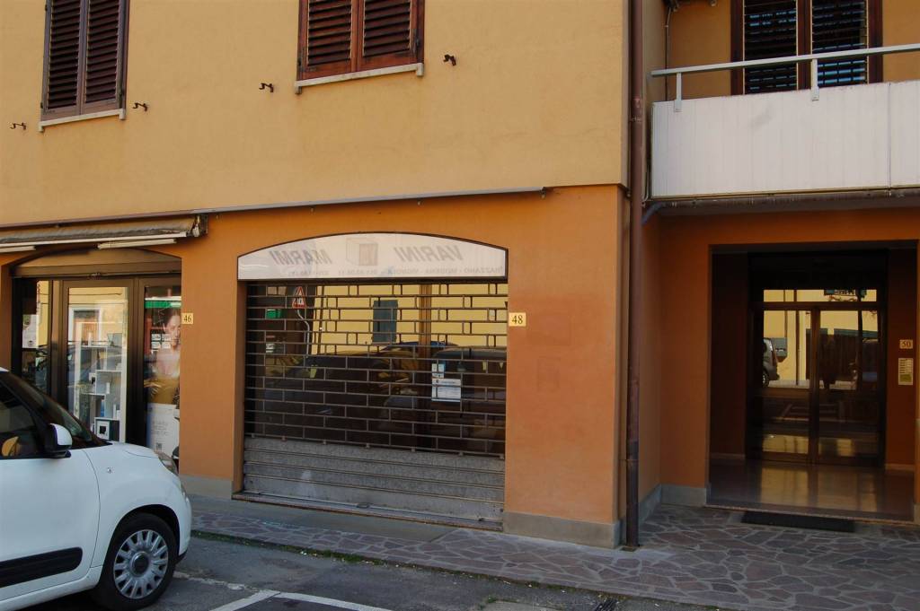 negozio in affitto a Valsamoggia in zona Bazzano