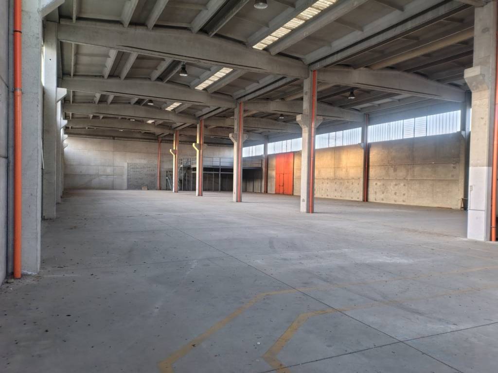 locale commerciale in affitto a Valsamoggia