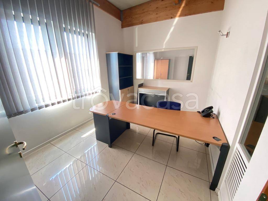 ufficio in affitto a Valsamoggia in zona Crespellano