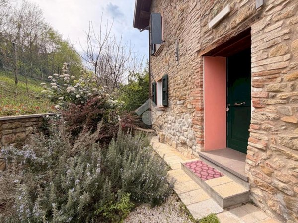 appartamento in affitto a Valsamoggia in zona Tiola