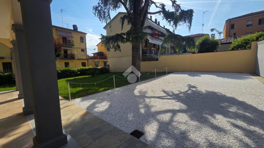 appartamento in affitto a Valsamoggia in zona Crespellano