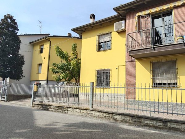 appartamento in affitto a Valsamoggia in zona Crespellano