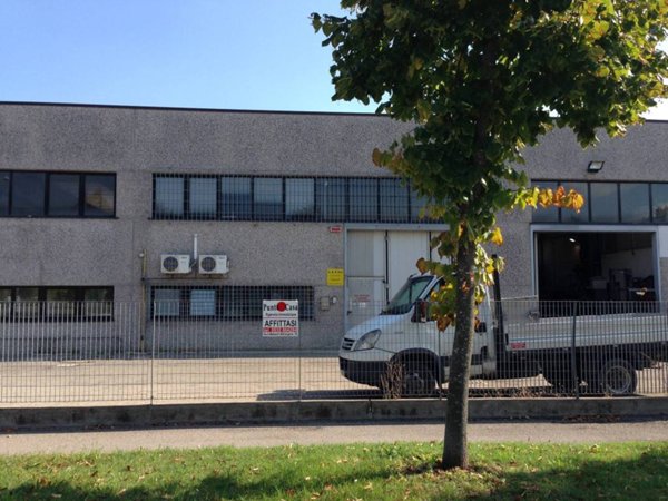 locale commerciale in affitto ad Argenta