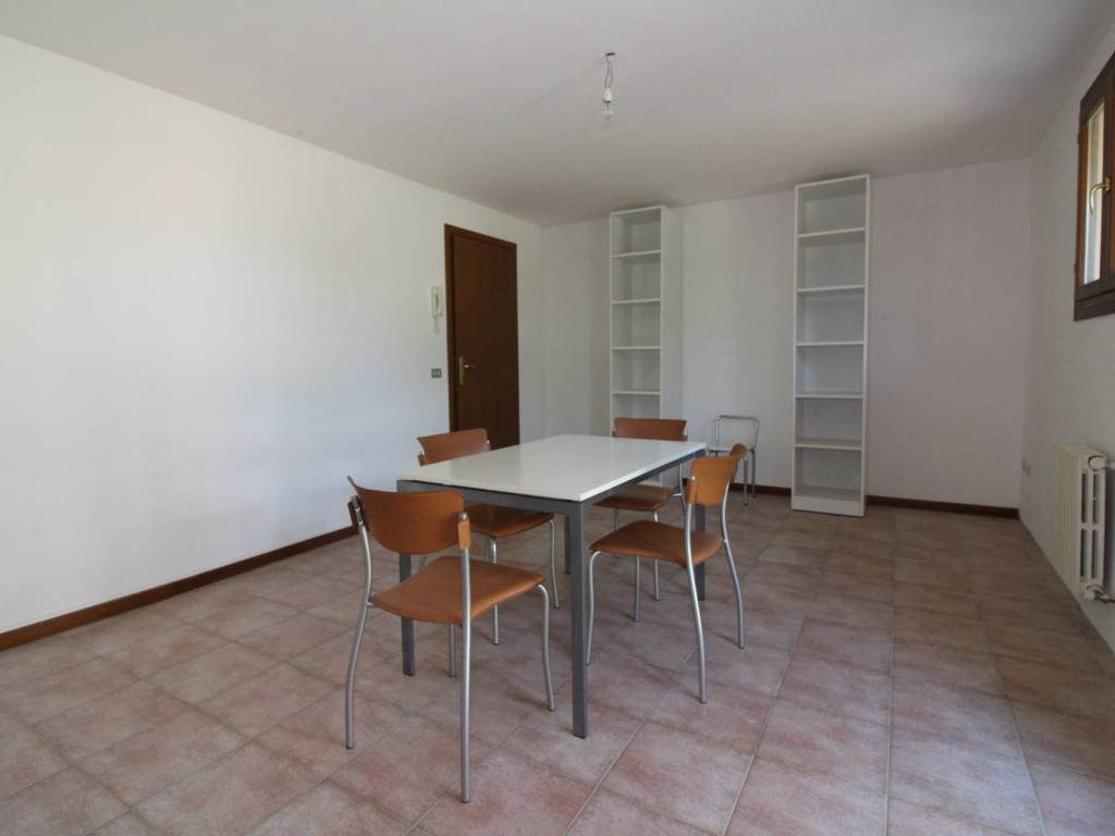 casa indipendente in affitto ad Argenta