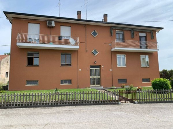 appartamento in affitto ad Argenta in zona San Nicolò