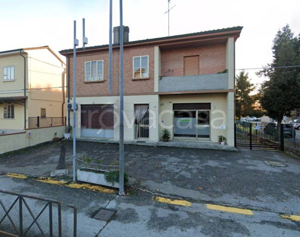 negozio in affitto ad Argenta