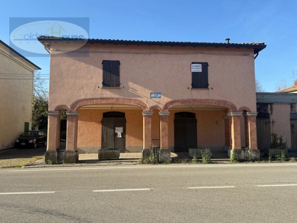 negozio in affitto ad Argenta