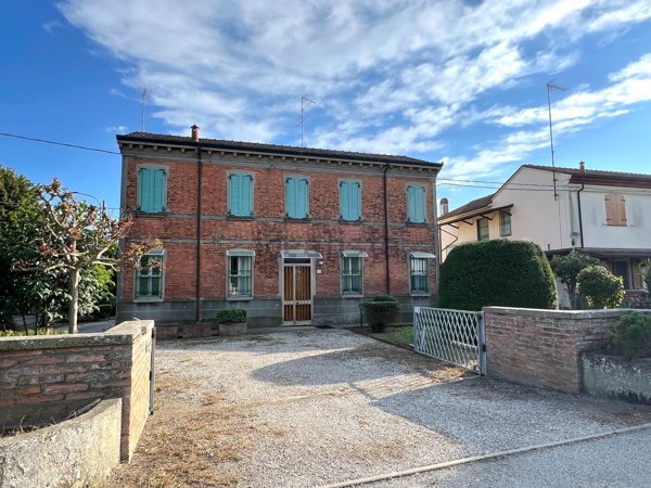 casa indipendente in affitto ad Argenta in zona Filo