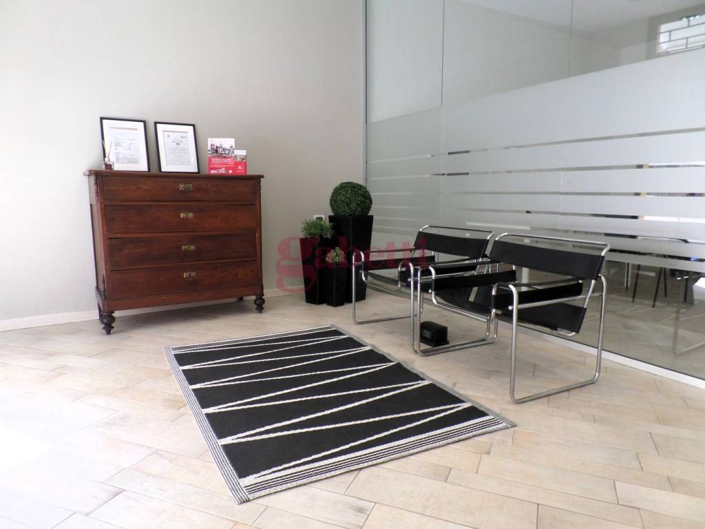 ufficio in affitto a Cento