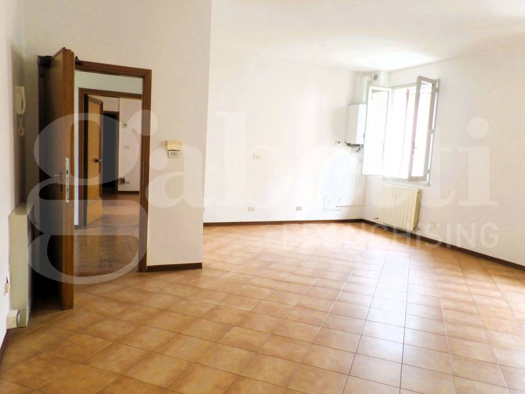 ufficio in affitto a Cento