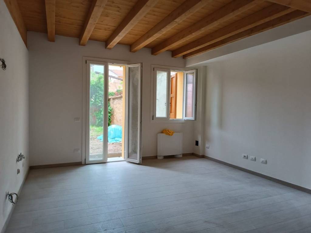 appartamento in affitto a Cento