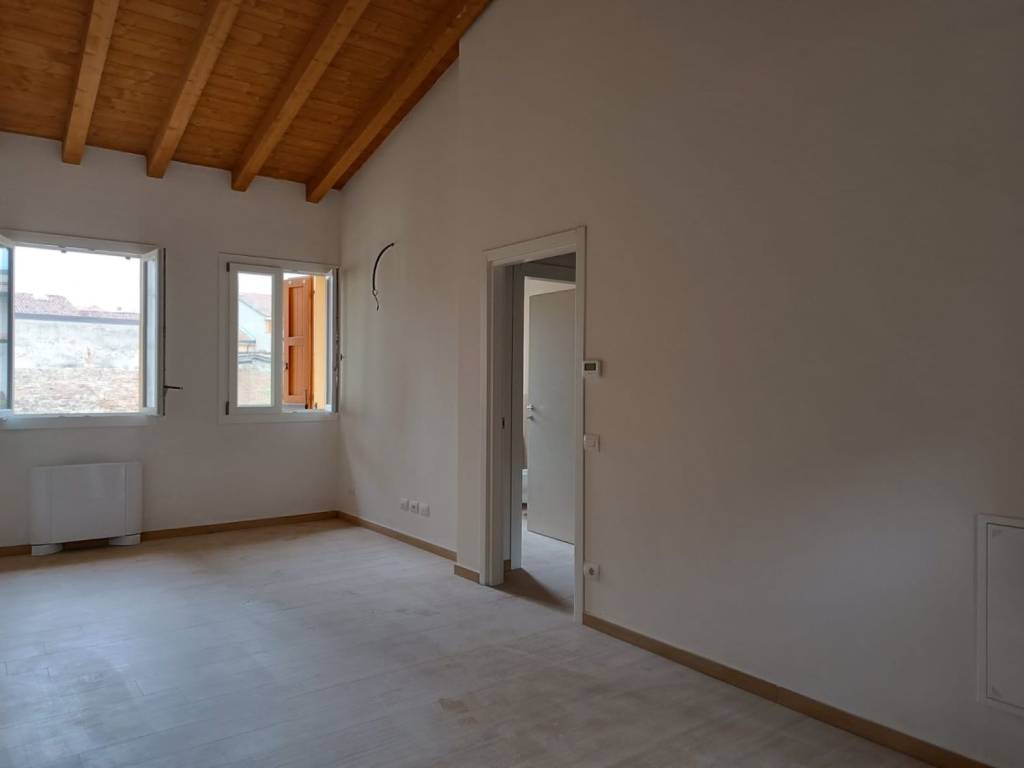 appartamento in affitto a Cento