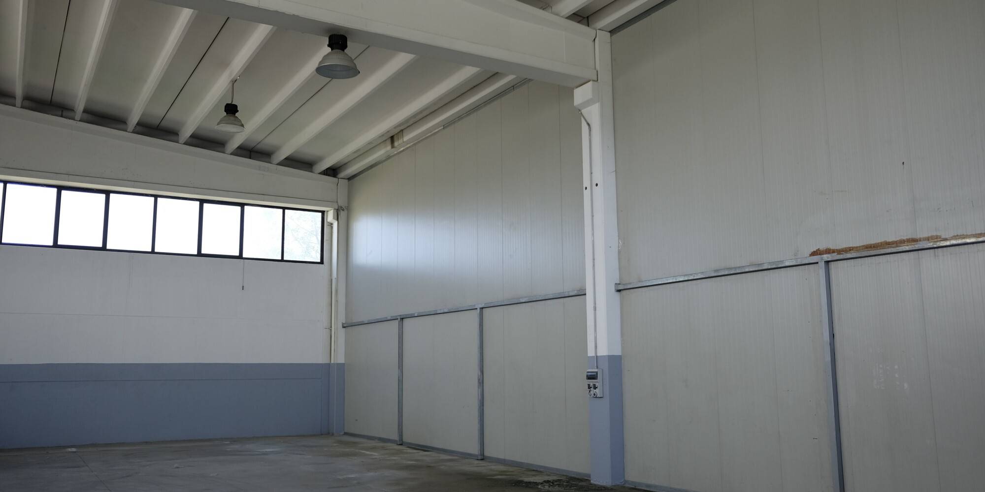 negozio in affitto a Cento