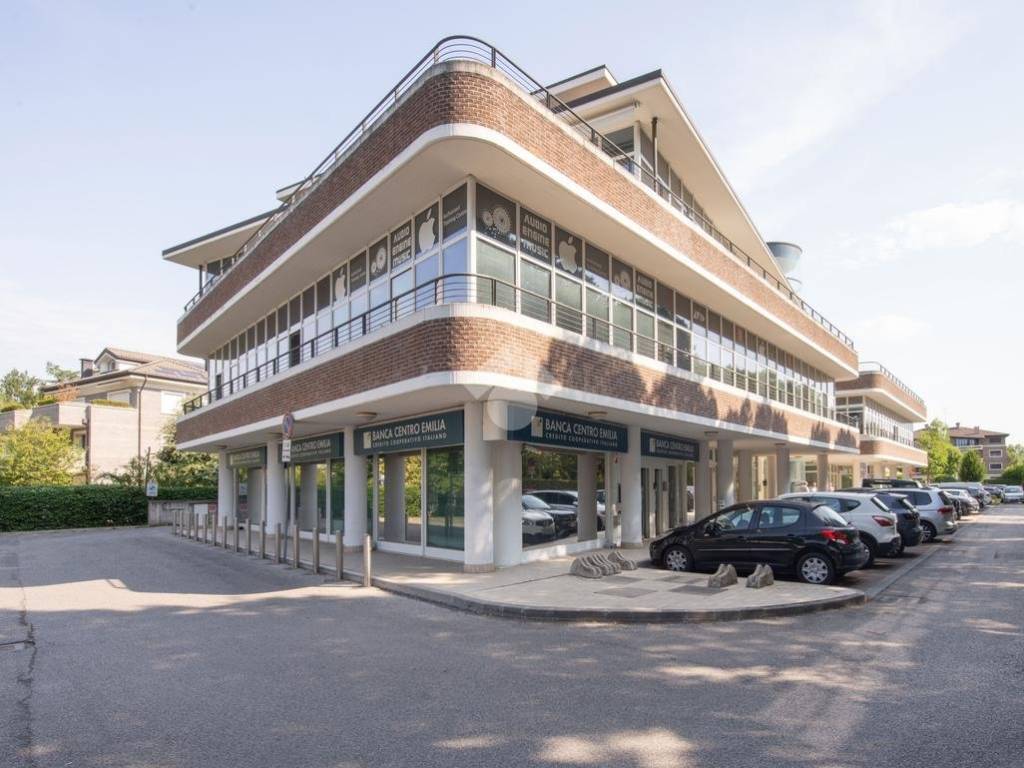 ufficio in affitto a Cento