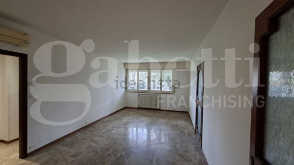 appartamento in affitto a Cento