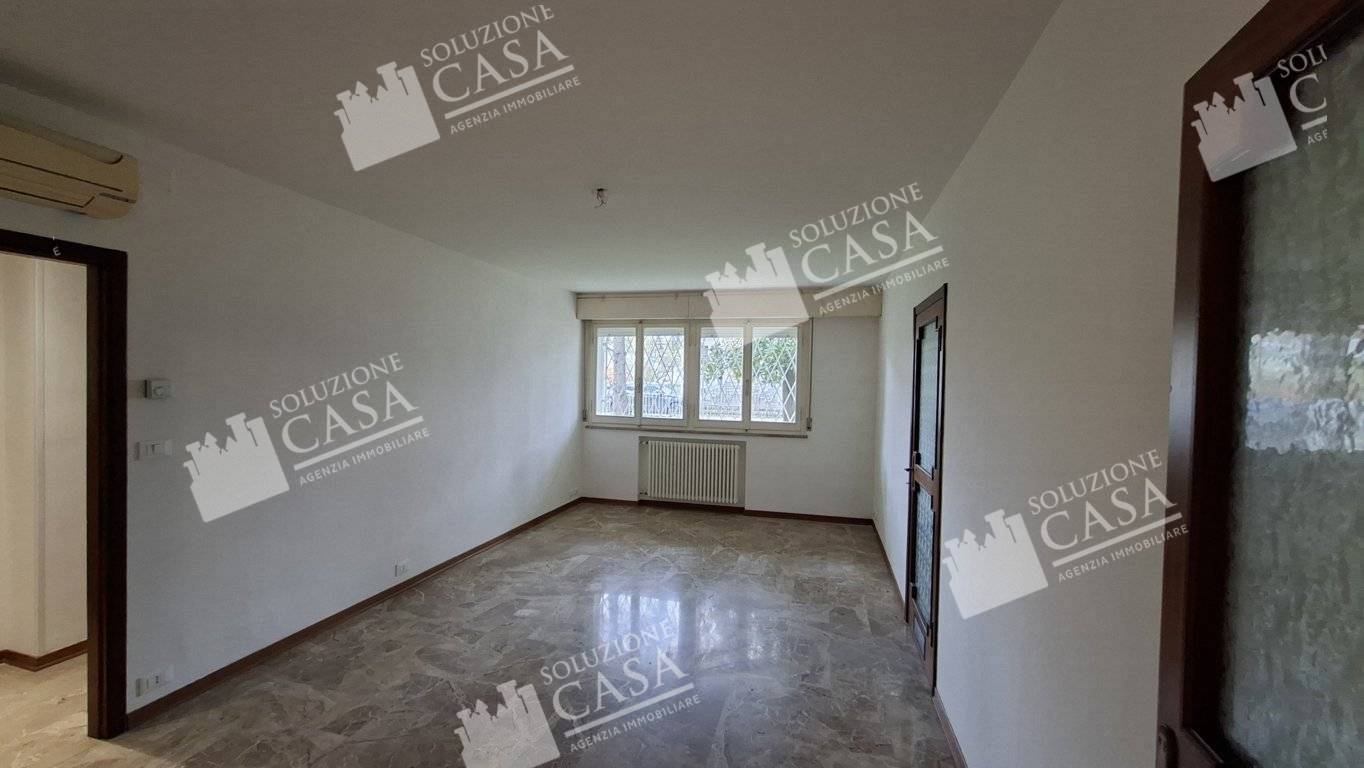 appartamento in affitto a Cento