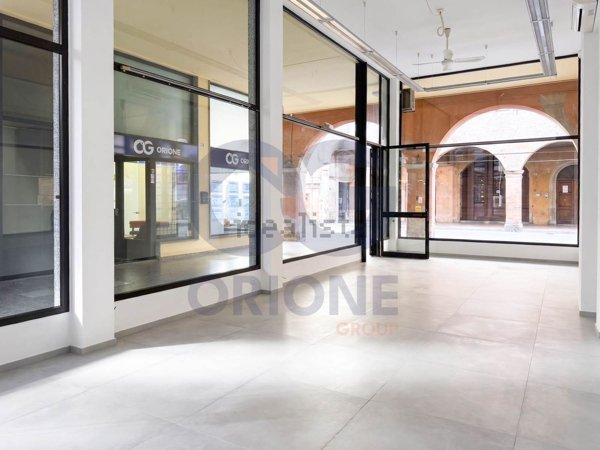 ufficio in affitto a Cento