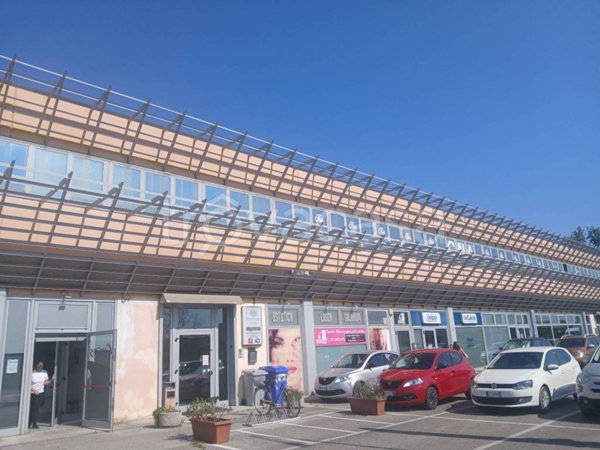 ufficio in affitto a Cento