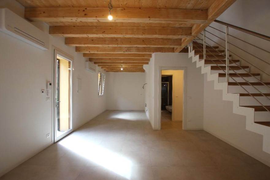 appartamento in affitto a Cento