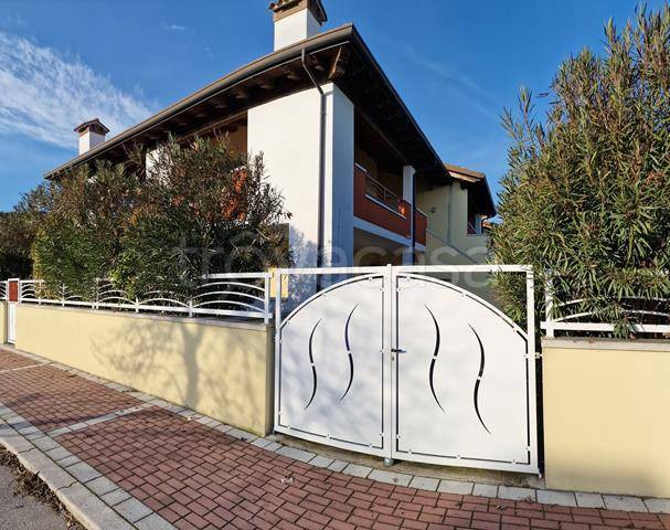 casa indipendente in affitto a Comacchio in zona Lido di Pomposa