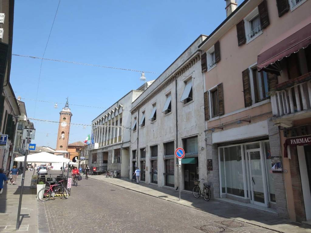 locale commerciale in affitto a Comacchio