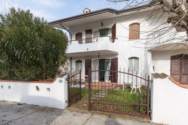 casa indipendente in affitto a Comacchio in zona Lido di Spina