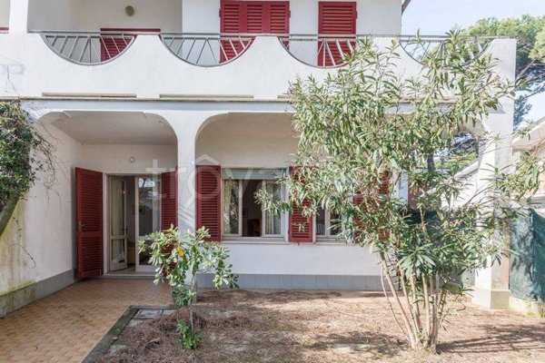 casa indipendente in vendita a Comacchio in zona Lido di Spina