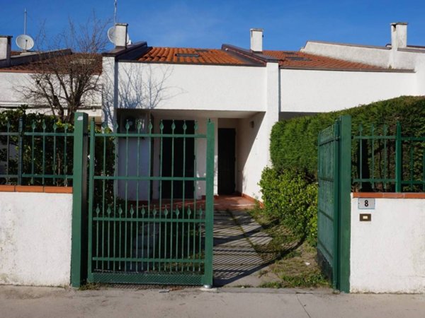 casa indipendente in affitto a Comacchio in zona Lido delle Nazioni