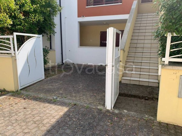 casa indipendente in affitto a Comacchio in zona Lido delle Nazioni