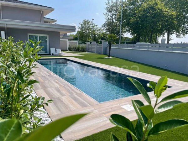 casa indipendente in affitto a Comacchio in zona Lido delle Nazioni