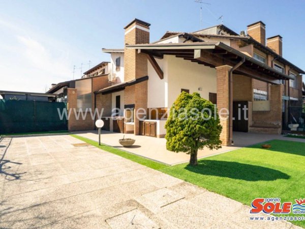 casa indipendente in affitto a Comacchio in zona Lido delle Nazioni