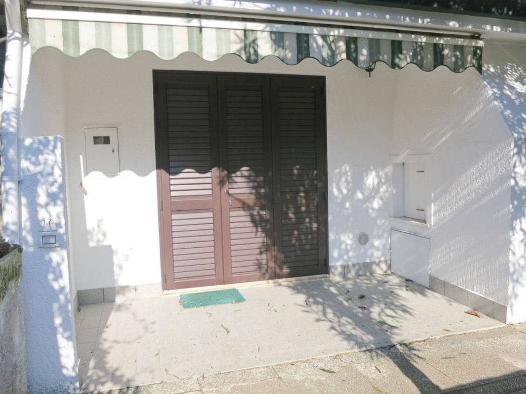 casa indipendente in affitto a Comacchio in zona Lido degli Estensi