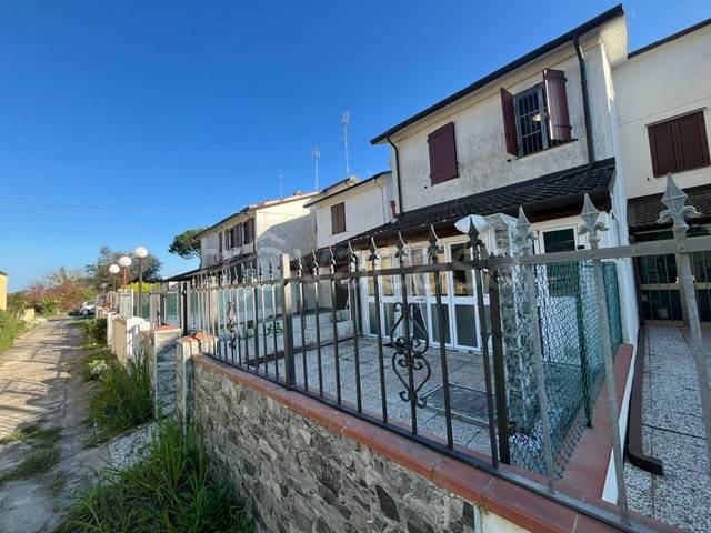 casa indipendente in affitto a Comacchio in zona Lido delle Nazioni