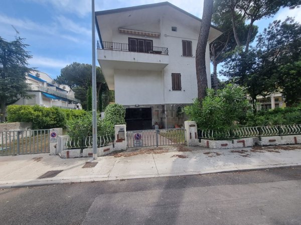appartamento in affitto a Comacchio in zona Lido di Spina