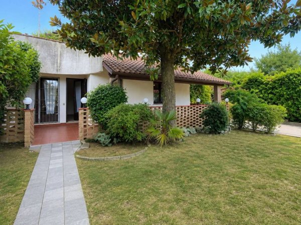 casa indipendente in affitto a Comacchio in zona Lido delle Nazioni