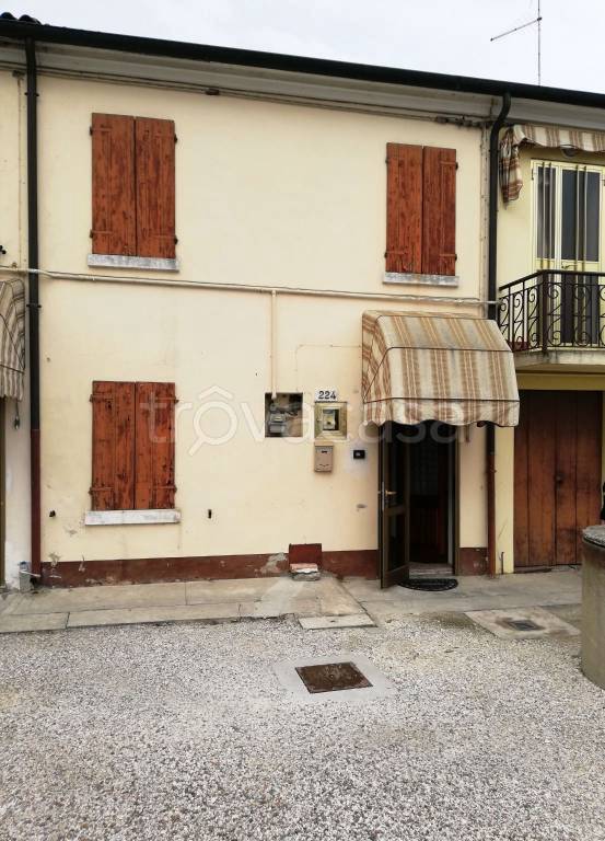 casa indipendente in affitto a Copparo