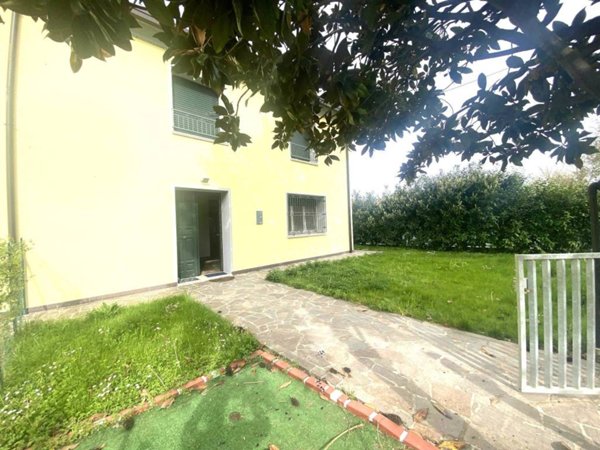 casa indipendente in affitto a Ferrara in zona Baura