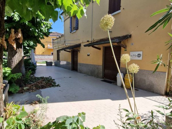 negozio in affitto a Ferrara in zona Boara