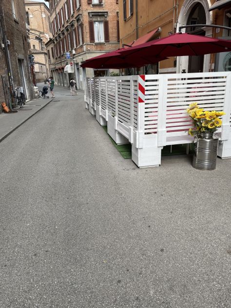 negozio in affitto a Ferrara in zona Centro Storico