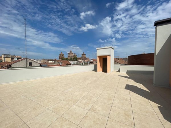 appartamento in affitto a Ferrara in zona Centro Storico