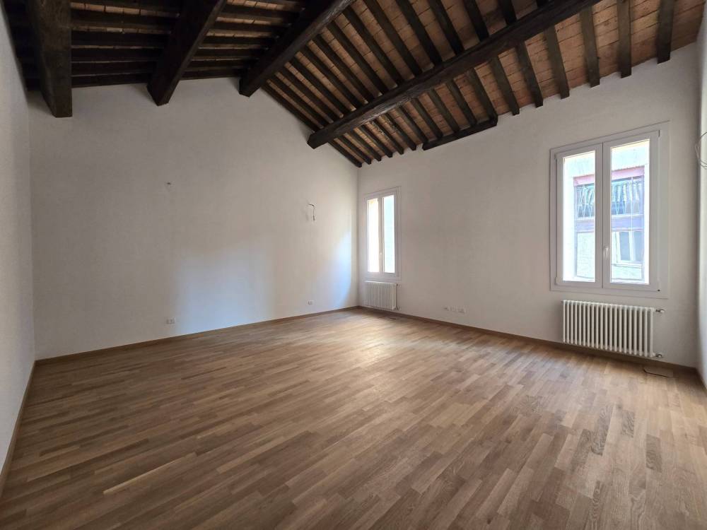 appartamento in affitto a Ferrara in zona Centro Storico