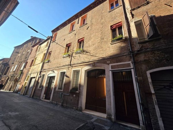 appartamento in affitto a Ferrara in zona Centro Storico