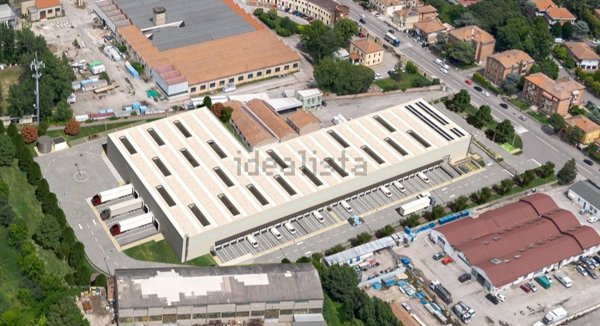 locale di sgombero in affitto a Ferrara