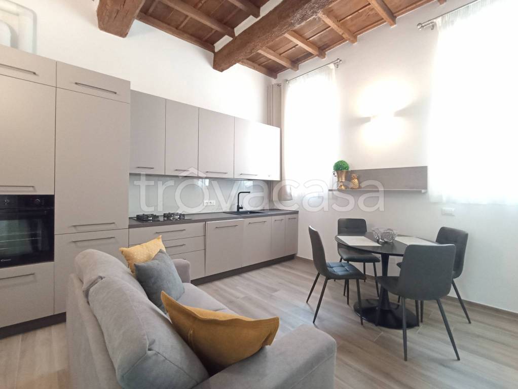 appartamento in affitto a Ferrara in zona Centro Storico