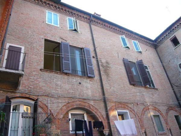 appartamento in affitto a Ferrara in zona Centro Storico