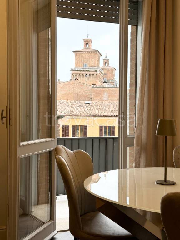 appartamento in affitto a Ferrara in zona Centro Storico