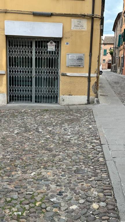 appartamento in affitto a Ferrara in zona Centro Storico