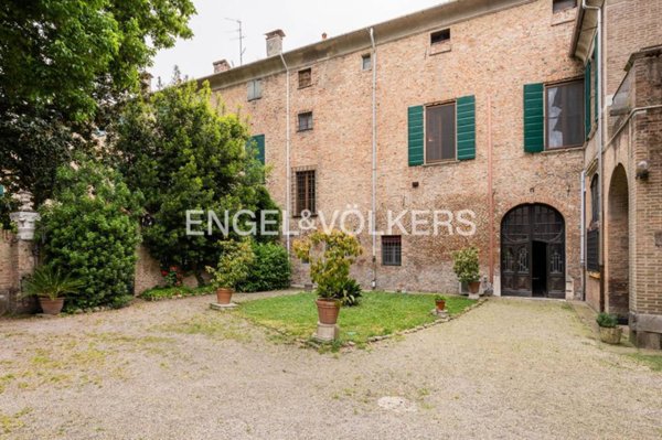 appartamento in affitto a Ferrara in zona Centro Storico